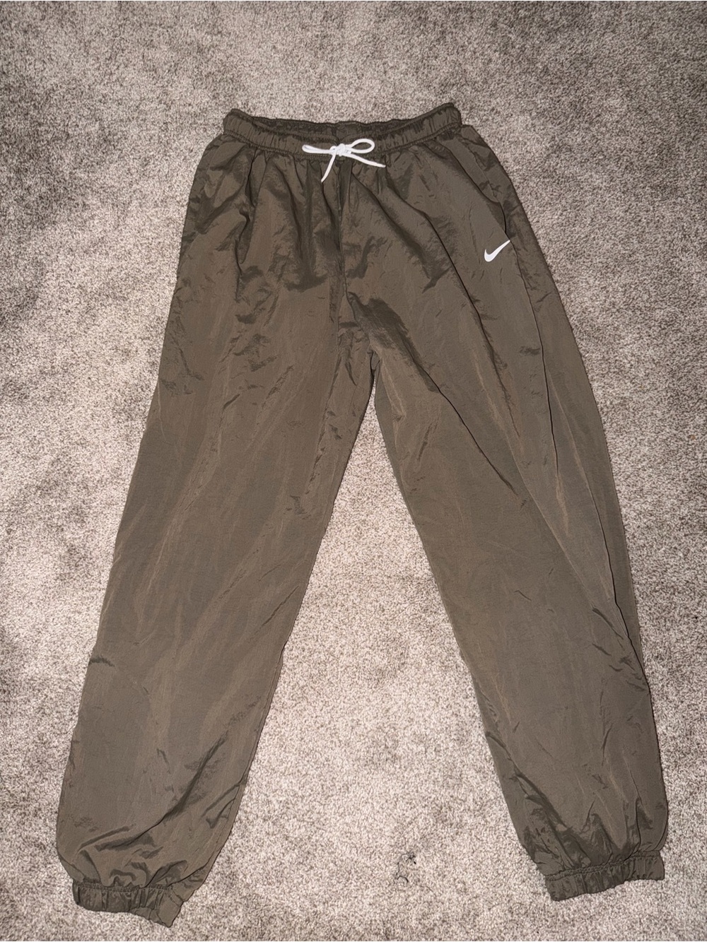 Nike Women’s Olive Green Windbreaker Pants